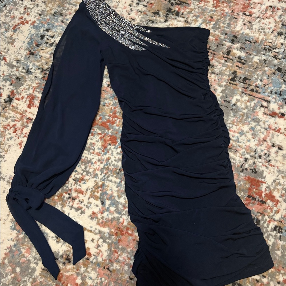 Elegant One-Shoulder Navy Dress with Rhinestone Detail